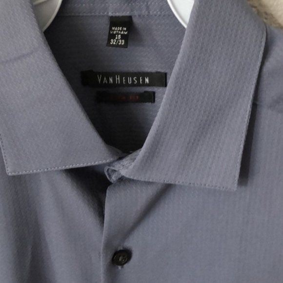 New Van Heusen long sleeve button up - Picture 3 of 5